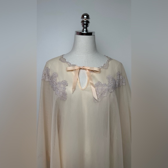 Vintage 60’s Mistee Peach Nylon Sheer Bed Cape Jacket Lingerie Medium - Picture 6 of 14